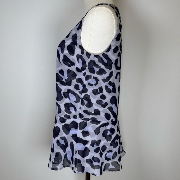 CAbi ‘Feline Flounce’ Leopard Print Purple Sleeveless Blouse Women’s Size XS - Picture 4 of 11